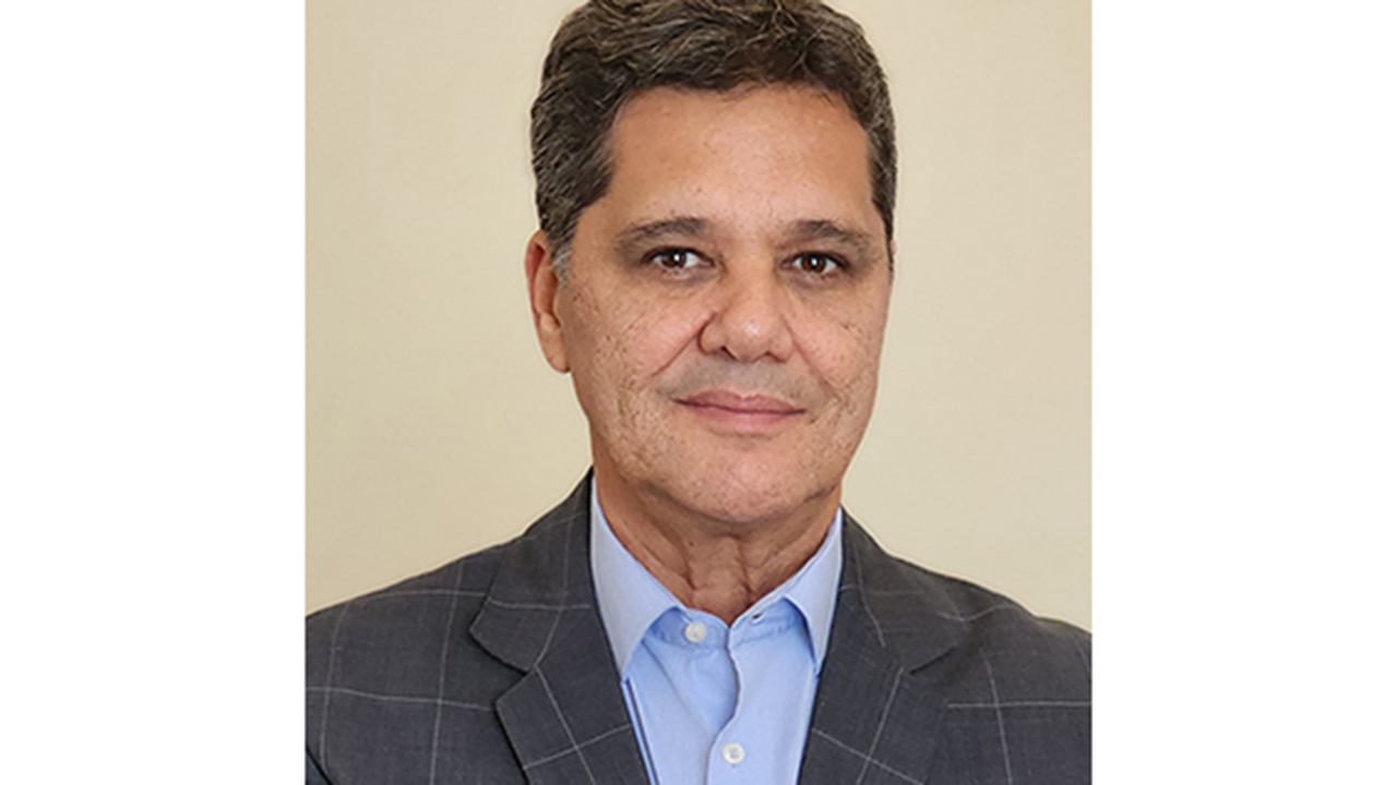 Renato coloca Ricardo na fita