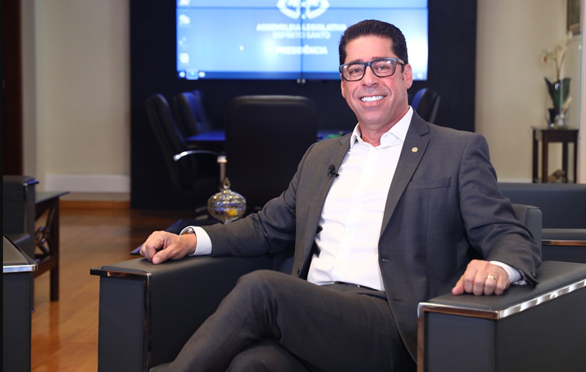 A alternativa Marcelo Santos