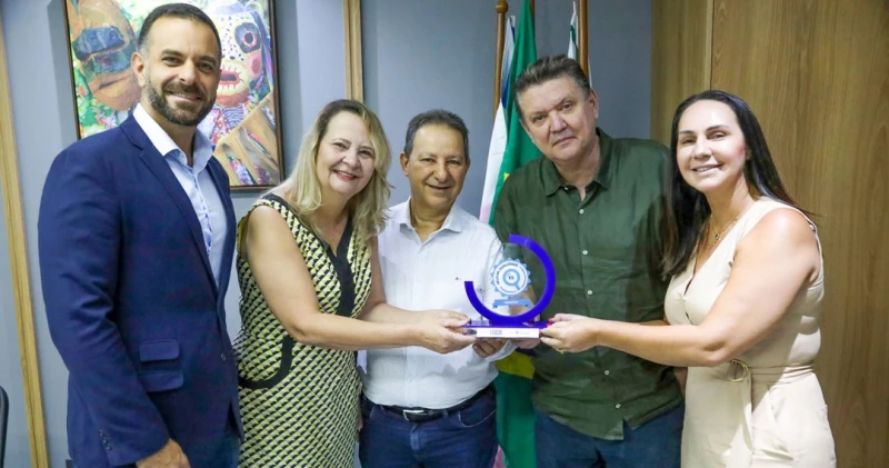 Cariacica recebe Selo Diamante em transparência no ES