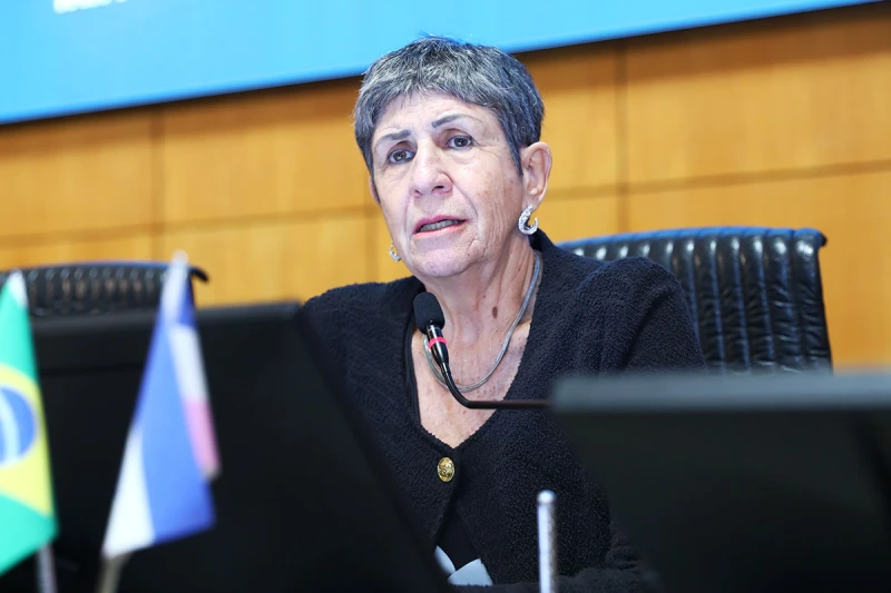 Projeto de Iriny propõe anticoncepcional subdérmico gratuito para mulheres no ES