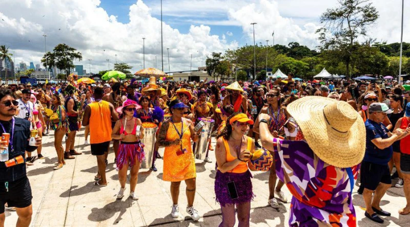 Blocos de carnaval desfilam por Vila Velha a partir deste sábado
