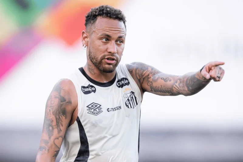 Neymar começa 'contagem regressiva' para convencer Ancelotti a ir para a Copa do Mundo