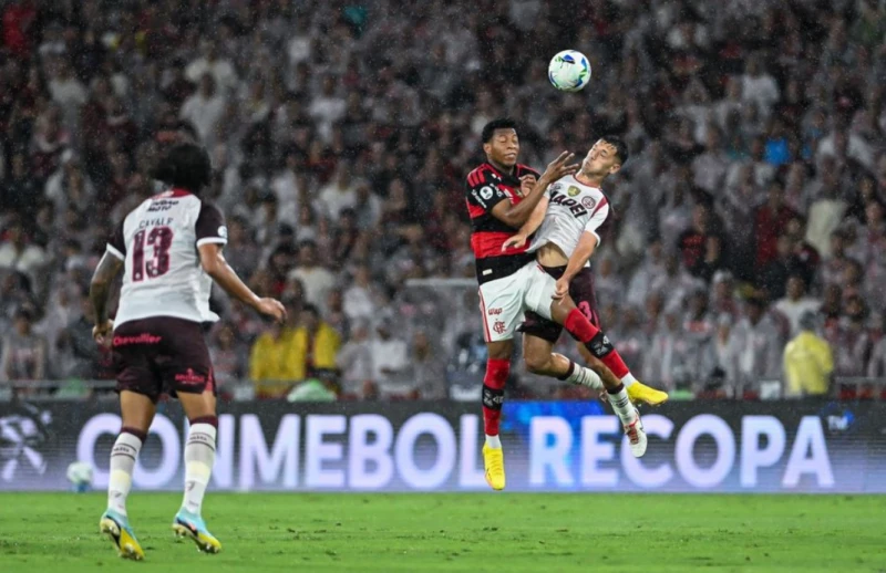 Flamengo perde Recopa para o Lanús no Maracanã