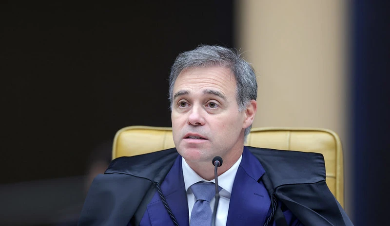 STF autoriza PF a rastrear bens de Vorcaro no exterior por fraudes no Banco Master