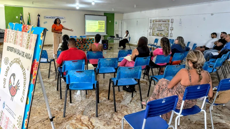 Marataízes capacita professores para educação antirracista