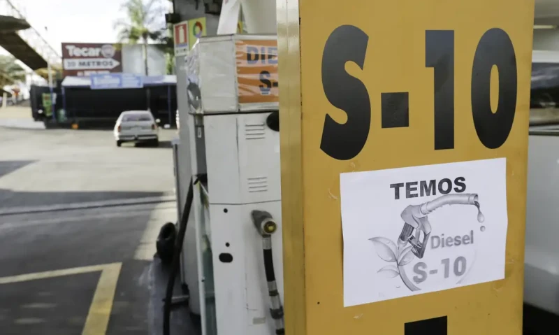 Falta de diesel preocupa produtores no RS