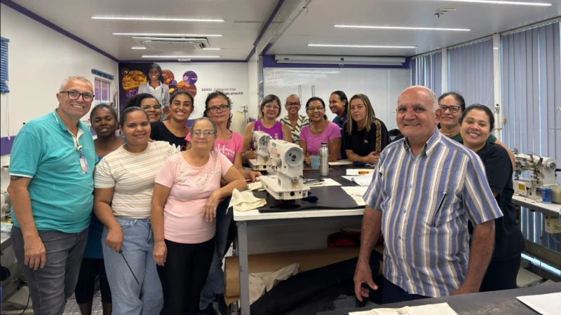 Cariacica abre curso e capacita moradores no vestuário
