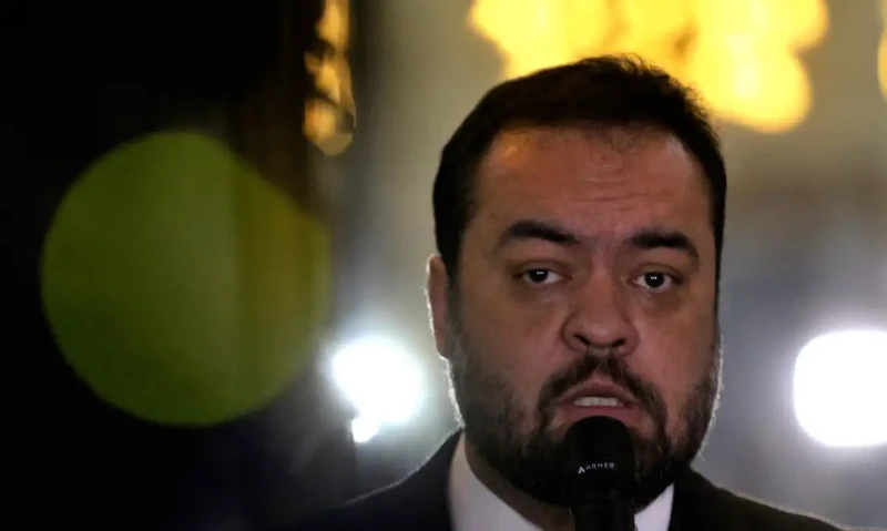 Castro pode ficar inelegível no TSE