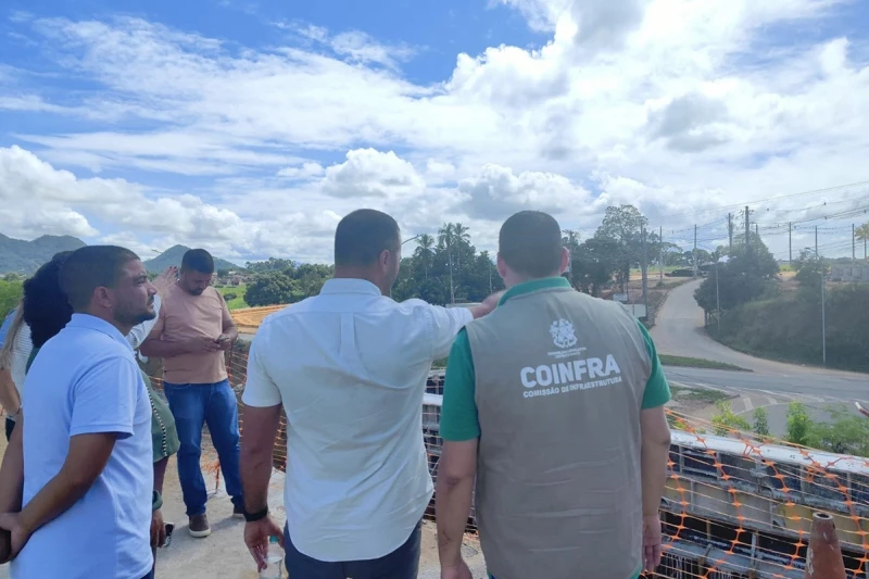 Obra viária na Serra avança e tem prazo até 2026