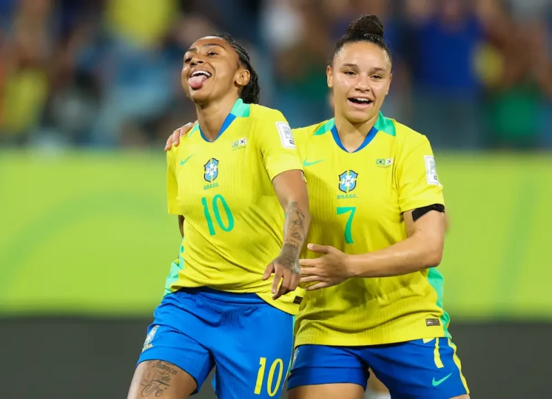 Brasil goleia Coreia do Sul por 5 a 1 na estreia