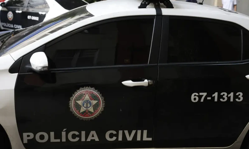 Casal é preso com medicamentos irregulares vindos do Paraguai