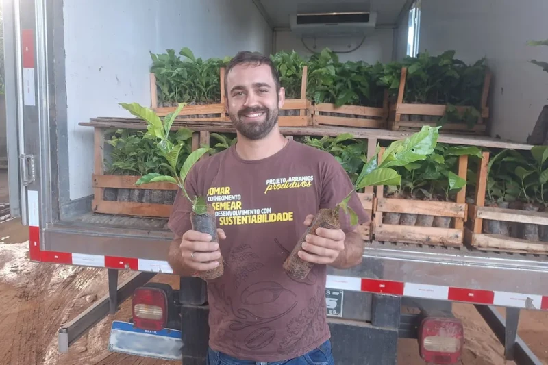Caravana distribui 149 mil mudas no norte do ES