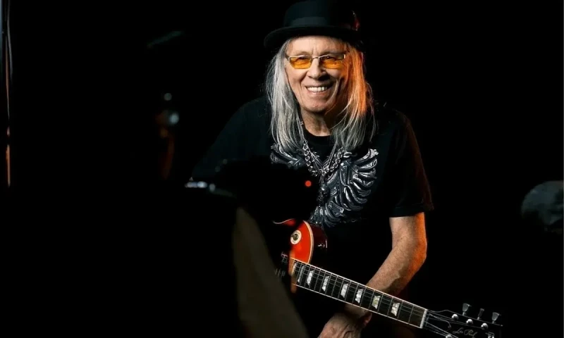 Morre Luiz Carlini, lenda do rock brasileiro