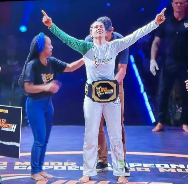 Capixaba conquista cinturão nacional de capoeira