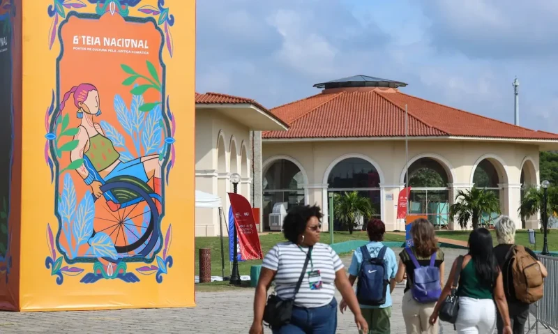 Teia Nacional leva shows, cinema e cultura indígena ao ES