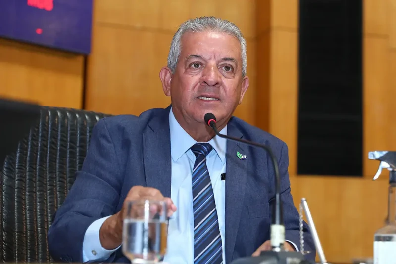 Projeto prevê alerta à polícia quando solicitante de CNH tiver mandado de prisão