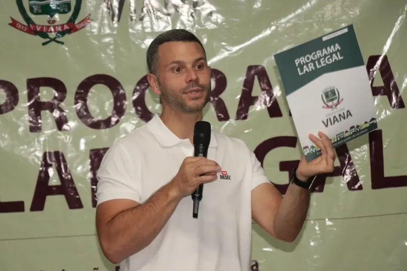 Viana entrega escrituras a famílias de Nova Bethânia