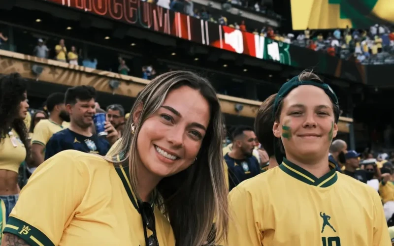 Carol Dantas rebate ataques por acompanhar Neymar na Copa