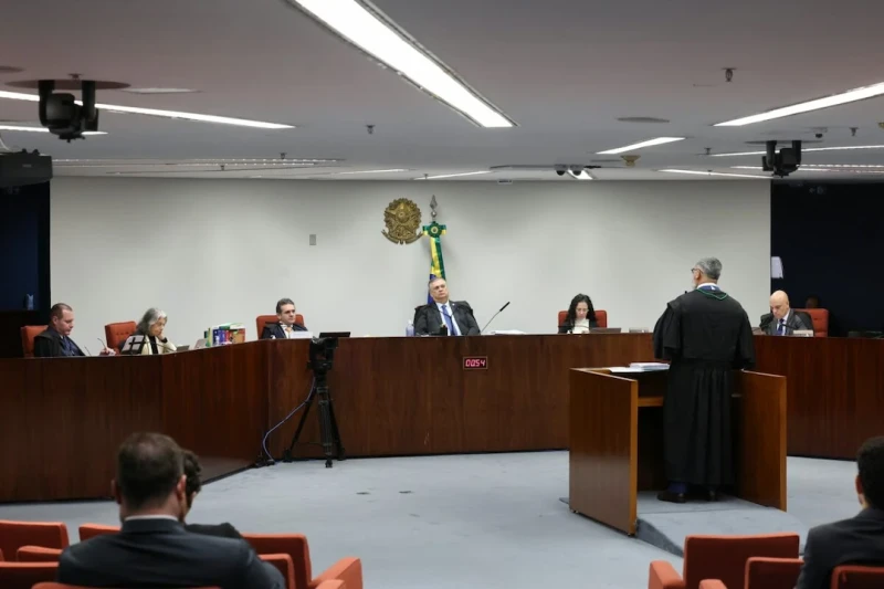 STF condena Eduardo Bolsonaro a 4 anos e 2 meses no caso do tarifaço