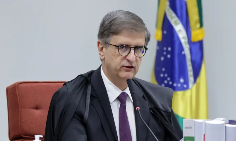 PGR pede ao STF que mantenha condenação de Bolsonaro