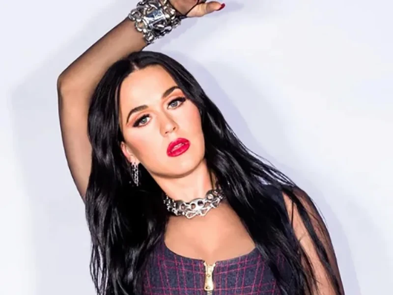 Katy Perry diz que relacionamento com Justin Trudeau transformou sua vida após período difícil