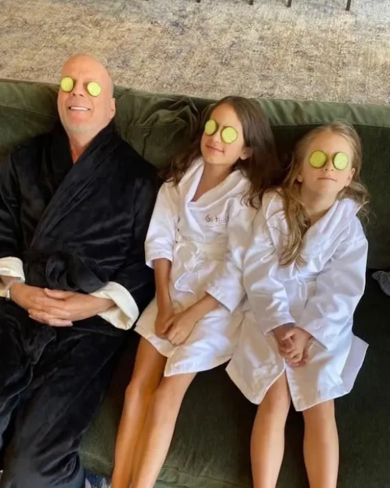 Demi Moore emociona ao homenagear Bruce Willis no Dia dos Pais