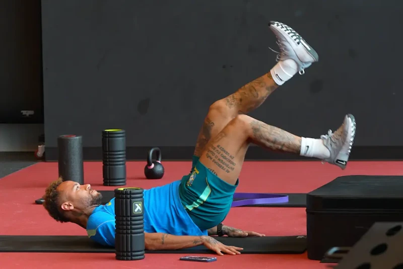 Neymar pode estrear na Copa após recuperação de lesão