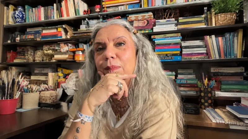 Astrid Fontenelle se desculpa após comentário em post de empresário condenado por racismo