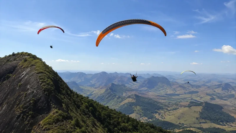 Afonso Cláudio recebe revoada de parapente neste domingo