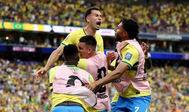 Martinelli decide nos acréscimos, e Brasil elimina o Japão na Copa
