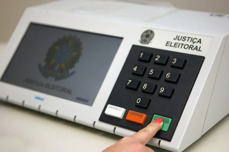 No ES, candidaturas ao Senado seguem indefinidas