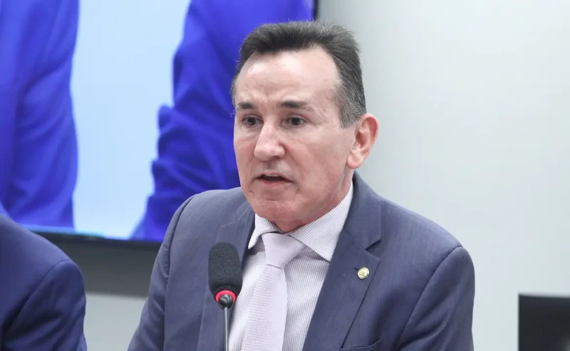 Proposta amplia teto do Simples Nacional e pode evitar exclusão de pequenas empresas