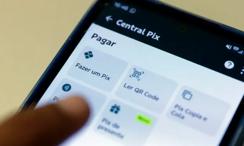 Pix ganha mais participantes e amplia presença no sistema financeiro em 2025