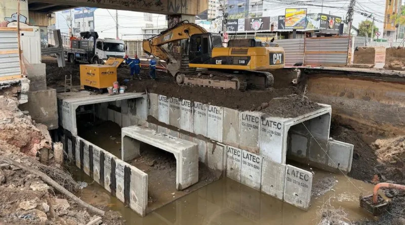 Avenida Champagnat entra em nova fase de obra e pode ser liberada em 15 dias