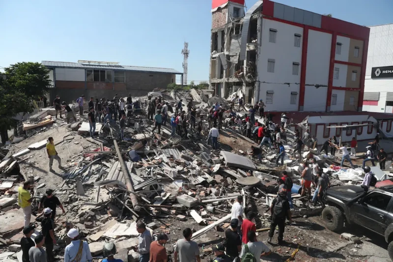 Terremoto na Colômbia deixa 224 mortos e mantém equipes em busca de desaparecidos