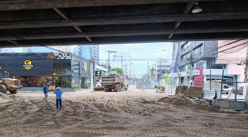 Avenida Champagnat deve ter trecho liberado até domingo