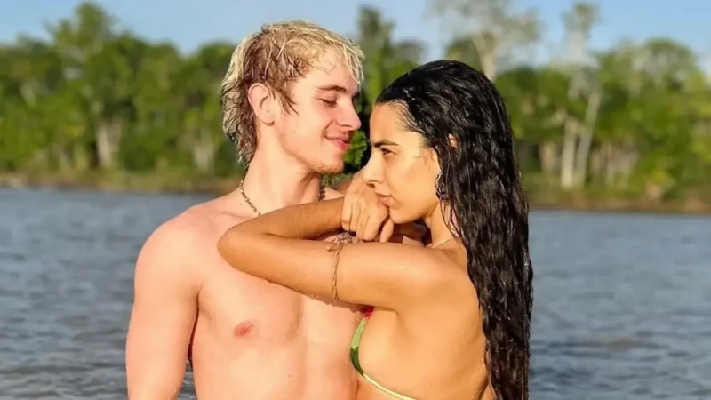 Juliano Floss anuncia fim do namoro com Marina Sena