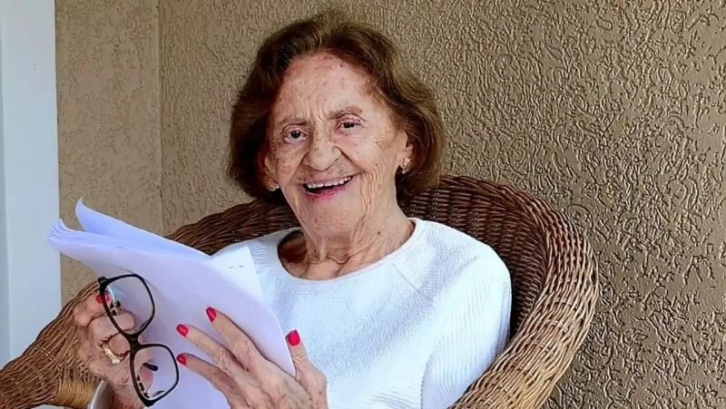 Famosos lamentam morte de Laura Cardoso e exaltam legado da atriz