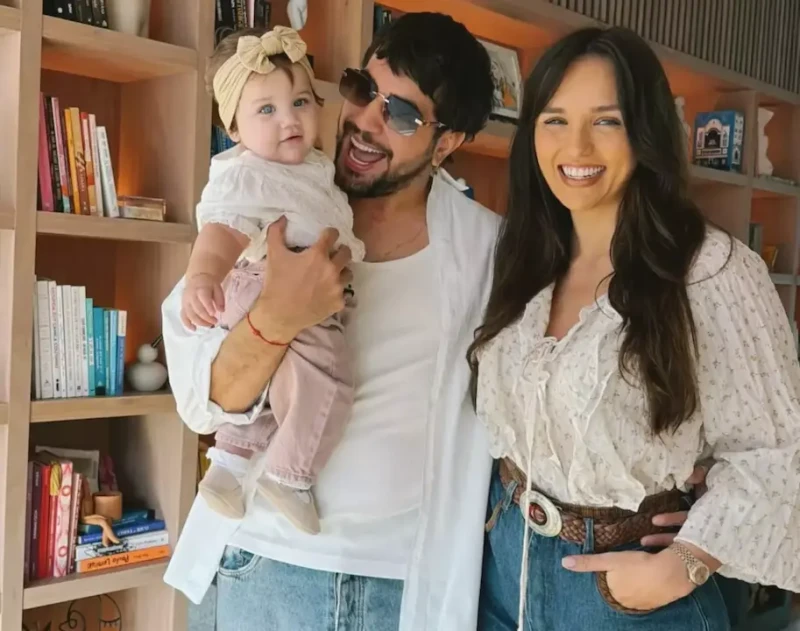 Nattan se emociona ao ouvir filha dizer ‘papai’ pela primeira vez