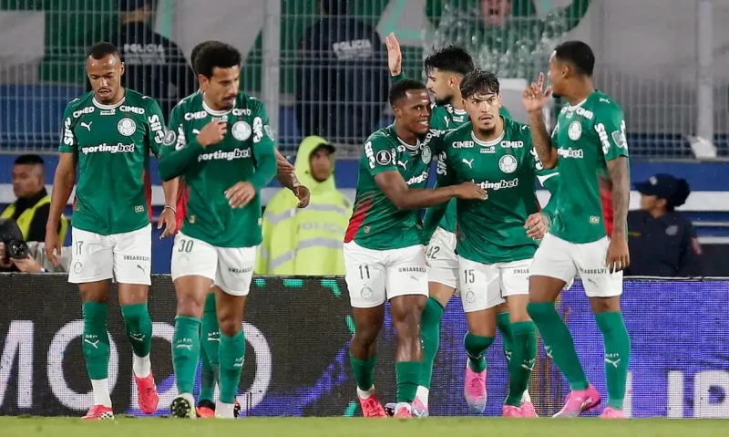 Palmeiras vence no Paraguai e avança às quartas da Libertadores