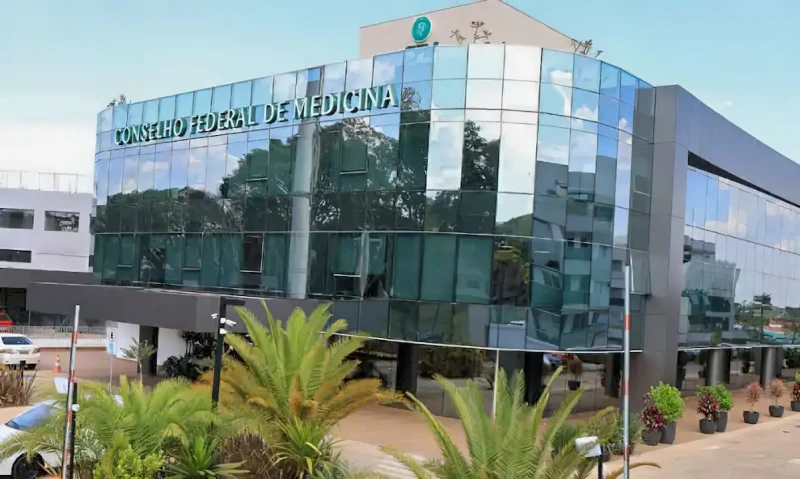 Justiça suspende norma do CFO sobre harmonização orofacial