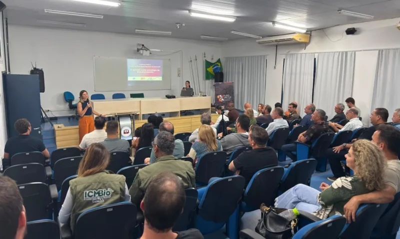 Aracruz debate novo zoneamento da orla e planejamento viário