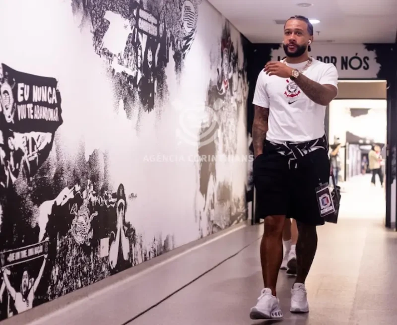 Diniz exalta Memphis após classificação do Corinthians: ‘Vê o mundo diferente’