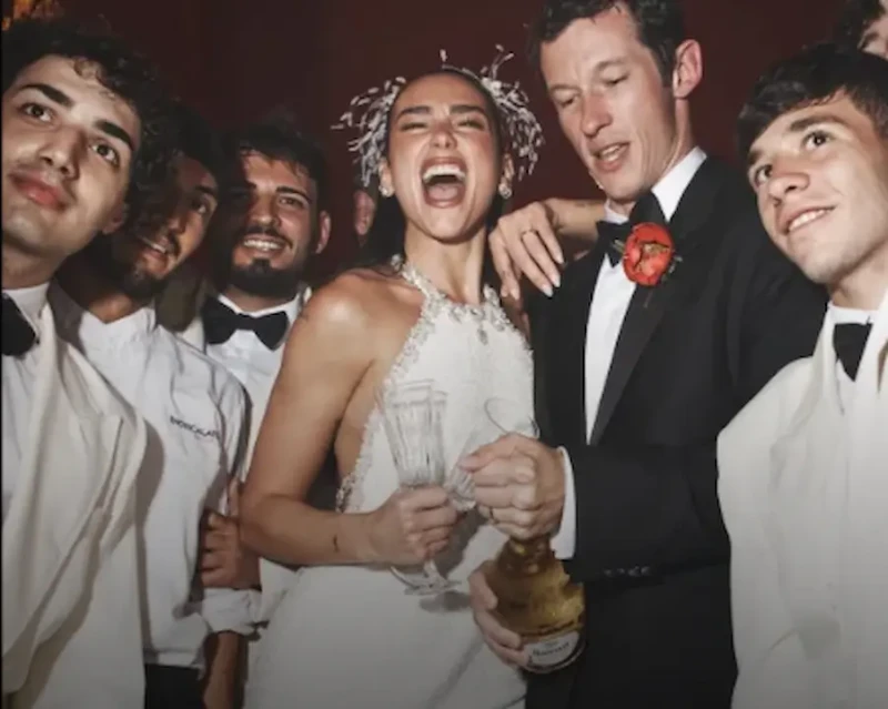 Dua Lipa fala sobre casamento com Callum Turner e celebra momento: 'Foi mágico'