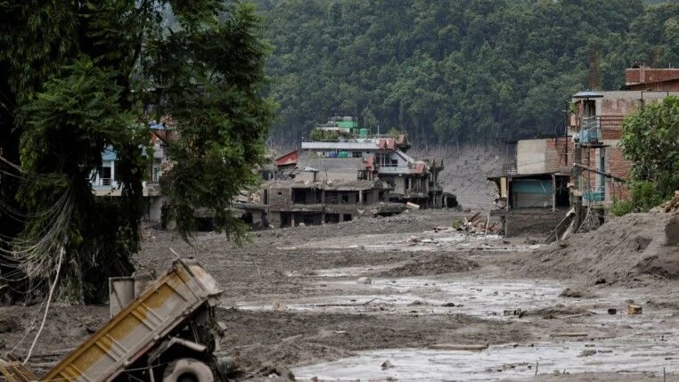 Enchentes no Nepal e no Tibete deixam mais de mil mortos e 4,4 mil desaparecidos