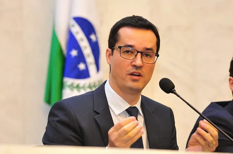 TRE-PR aprova candidatura de Deltan Dallagnol ao Senado por 4 votos a 3