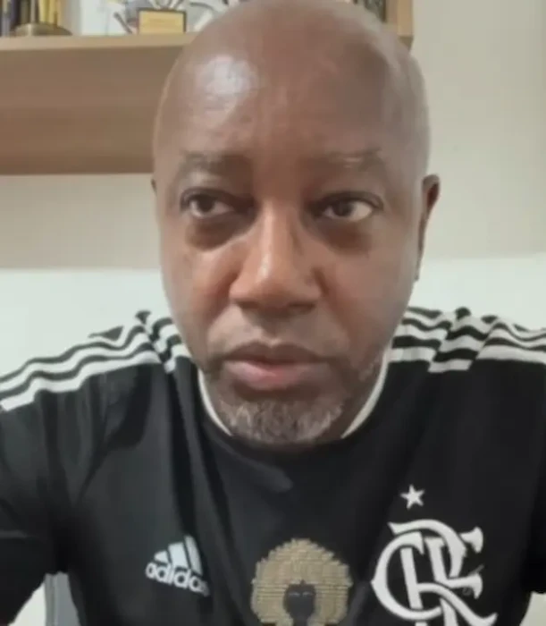 Nando Cunha relata assalto na porta de casa e critica insegurança no Rio