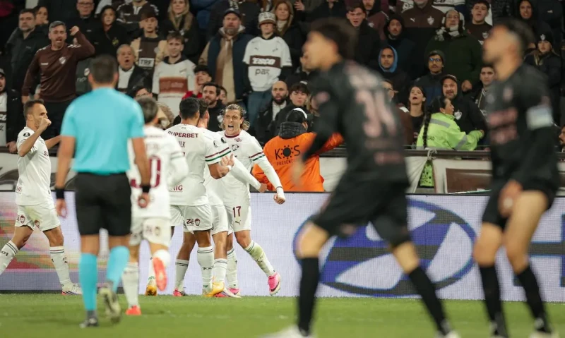 Fluminense perde para o Platense, mas avança à semifinal da Libertadores