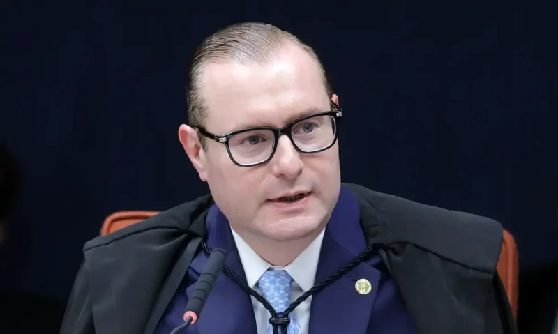 Zanin nega pedido para obrigar Senado a instalar CPI sobre caso Master