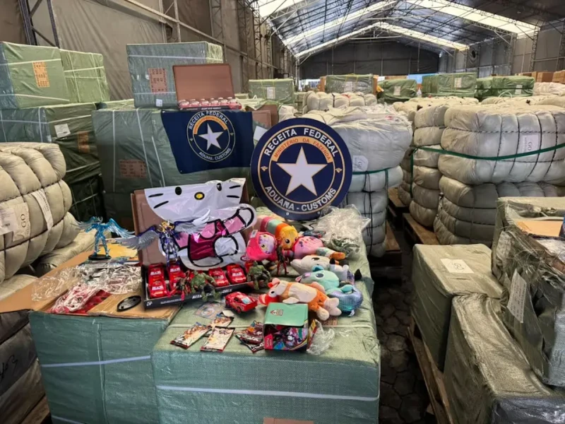 Operação Play Fake apreende 135 toneladas de produtos irregulares da China no Porto do Rio